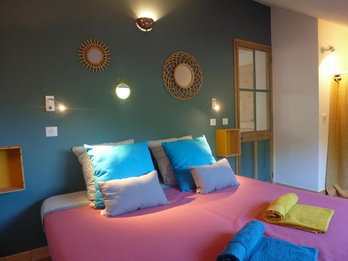 Au Cheval Blanc - Appartements Et Chambres D'Hotes Albertville Esterno foto