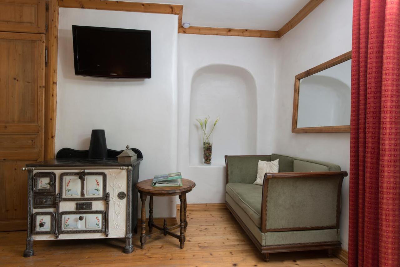 Au Cheval Blanc - Appartements Et Chambres D'Hotes Albertville Esterno foto