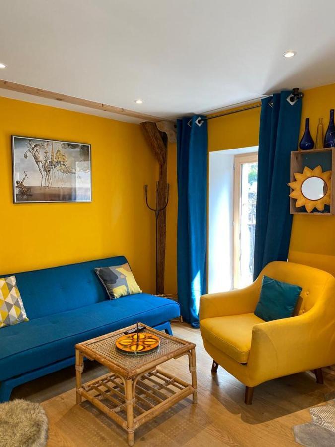 Au Cheval Blanc - Appartements Et Chambres D'Hotes Albertville Esterno foto